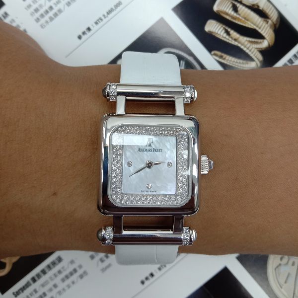 台北流當手錶拍賣 原裝 Audemars Piguet AP 愛彼 18K金 鑽圈 石英 女錶 附保單 ZR499